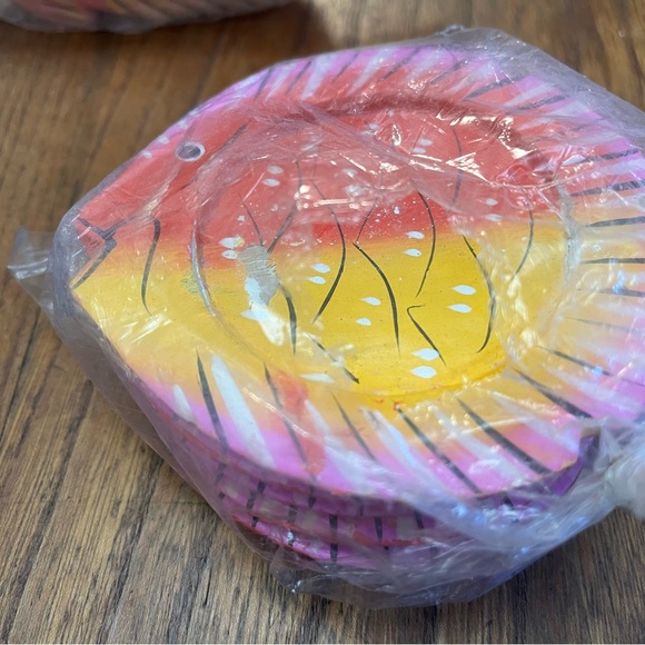 Vintage Set of Indonesian Wooden Coasters and Napkin Holder - Picture 5 of 5